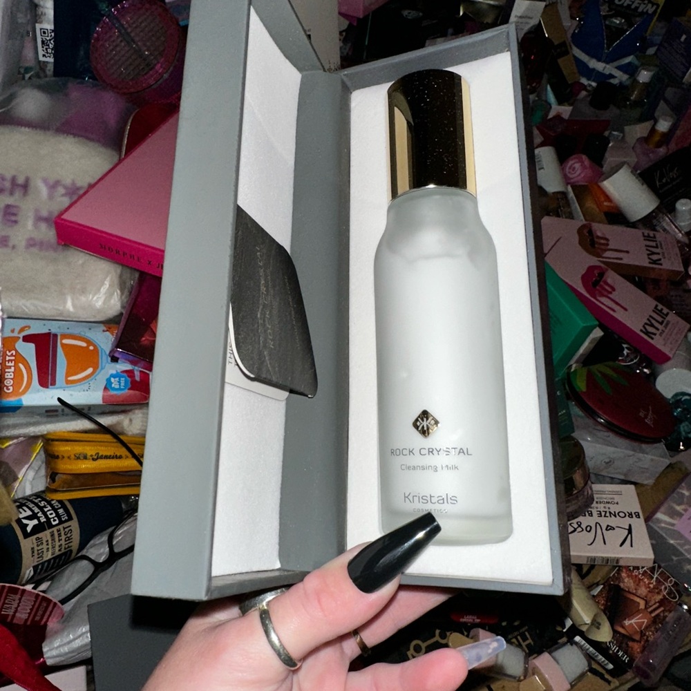 Rock Crystal Cleansing Milk with Box & authentication
LAST ONE
